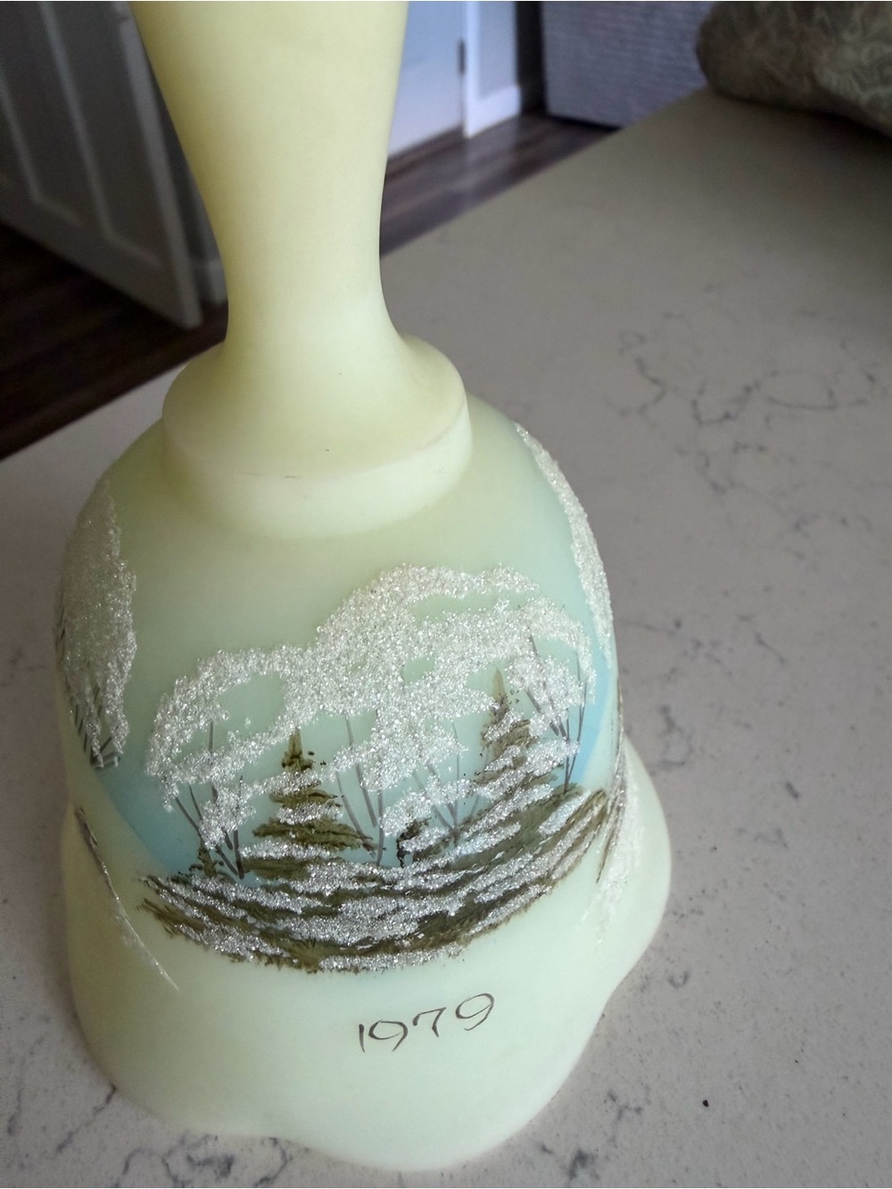 Handpainted 1979 Fenton bell